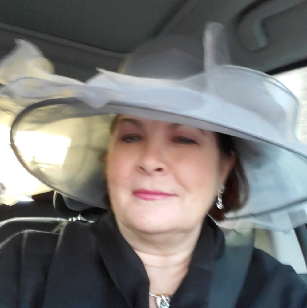 Meet your Posher, Brenda